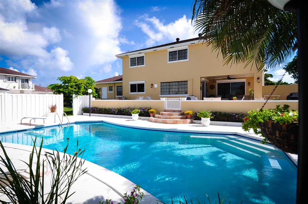 Bahamas Real Estate On Nassau For Sale Id 4157 0677