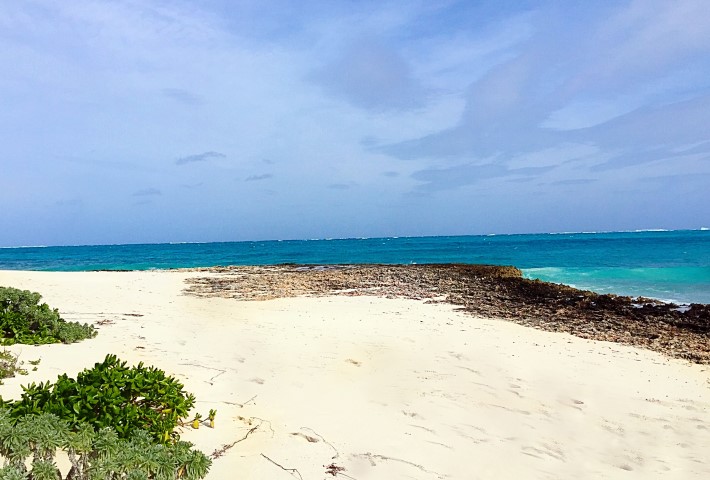 Beachfront Home For Sale on Man-O-War Cay