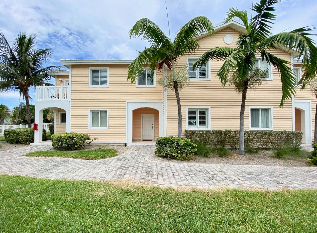 /listing-bimini-bahamas-ocean-view-townhouse-48287.html from Coldwell Banker Bahamas Real Estate