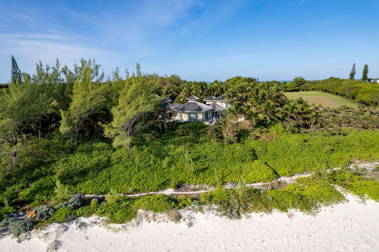 /listing-dunesbridge-harbour-island-73992.html from Coldwell Banker Bahamas Real Estate