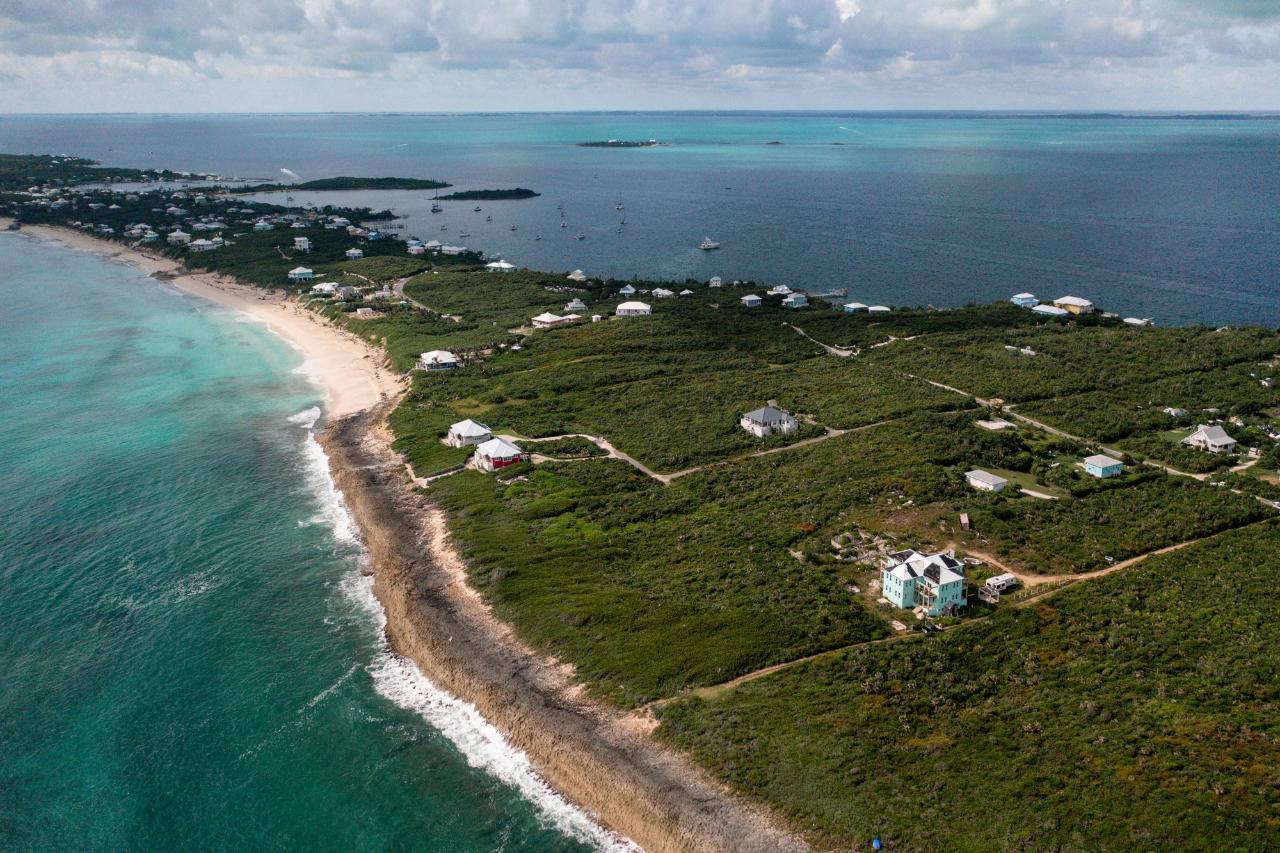 /listing-lots-acreage-in-guana-cay-69085.html from Coldwell Banker Bahamas Real Estate