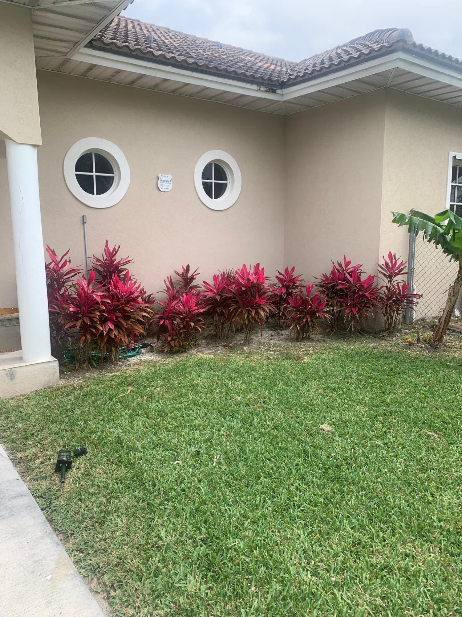 /listing-half-duplex-in-bahamia-68914.html from Coldwell Banker Bahamas Real Estate