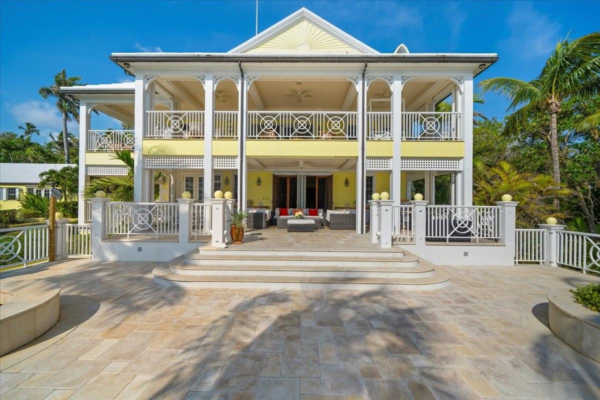 /listing-single-family-home-in-eastern-road-68814.html from Coldwell Banker Bahamas Real Estate
