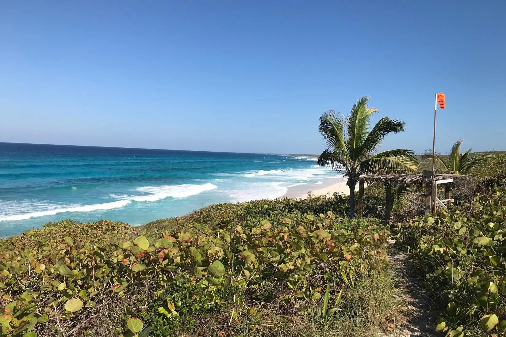 /listing-lots-acreage-in-gregory-town-74207.html from Coldwell Banker Bahamas Real Estate