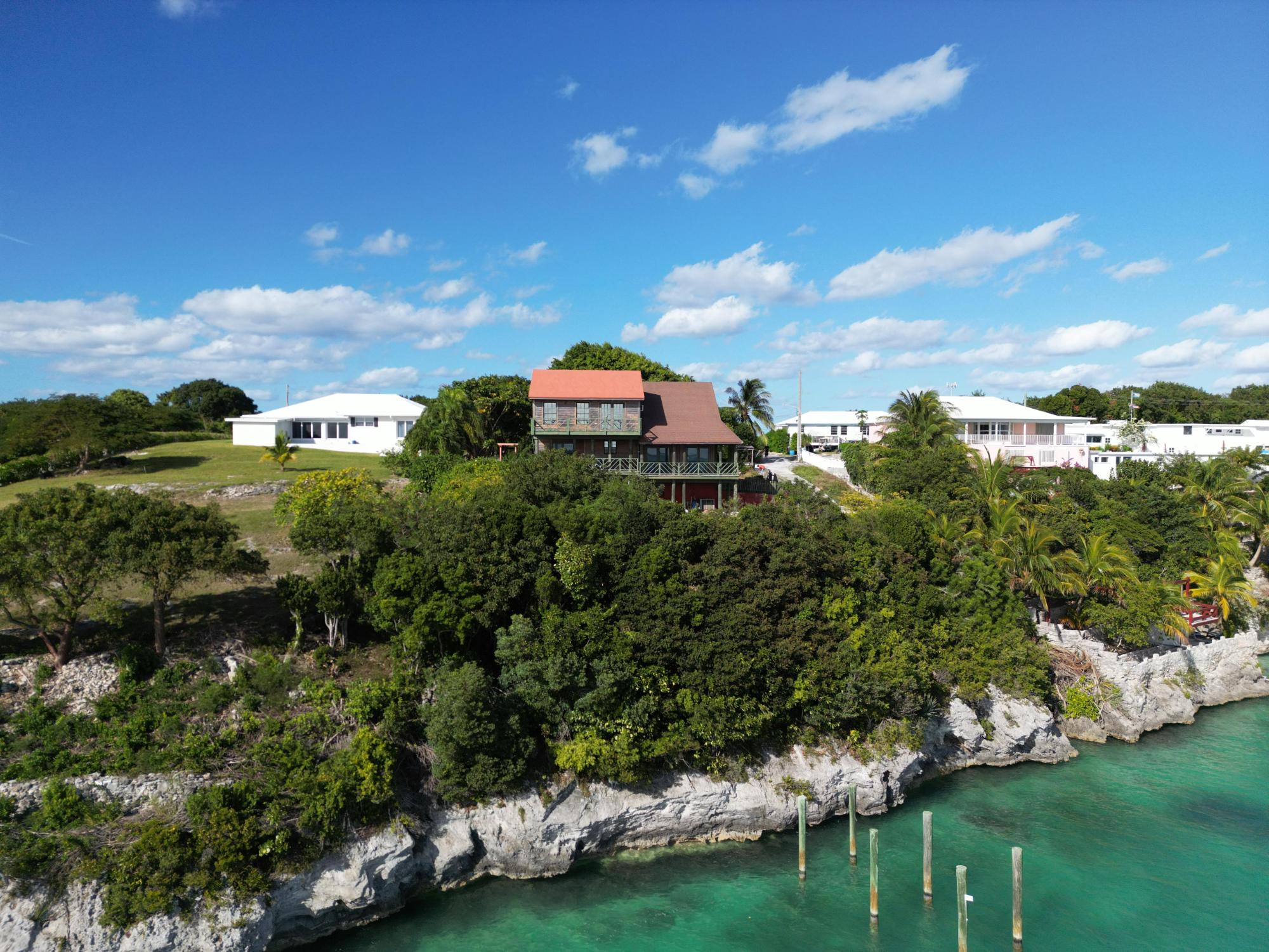 /listing-single-family-home-in-russell-island-74768.html from Coldwell Banker Bahamas Real Estate